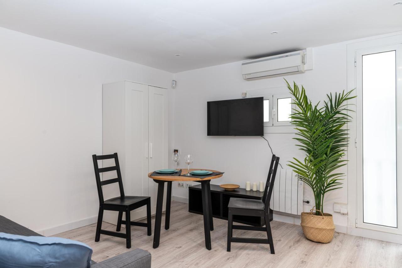 Stylish Studio In The Center Appartamento Barcellona